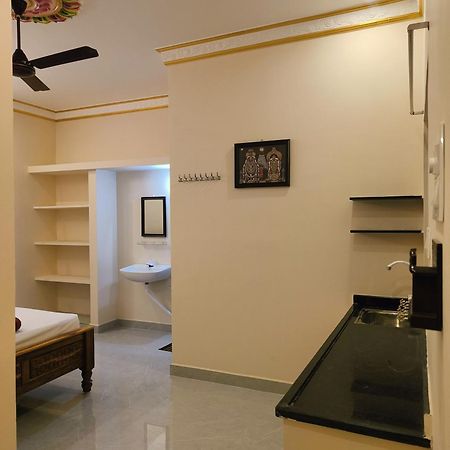 Liya Guest House Tiruvannāmalai Exteriér fotografie