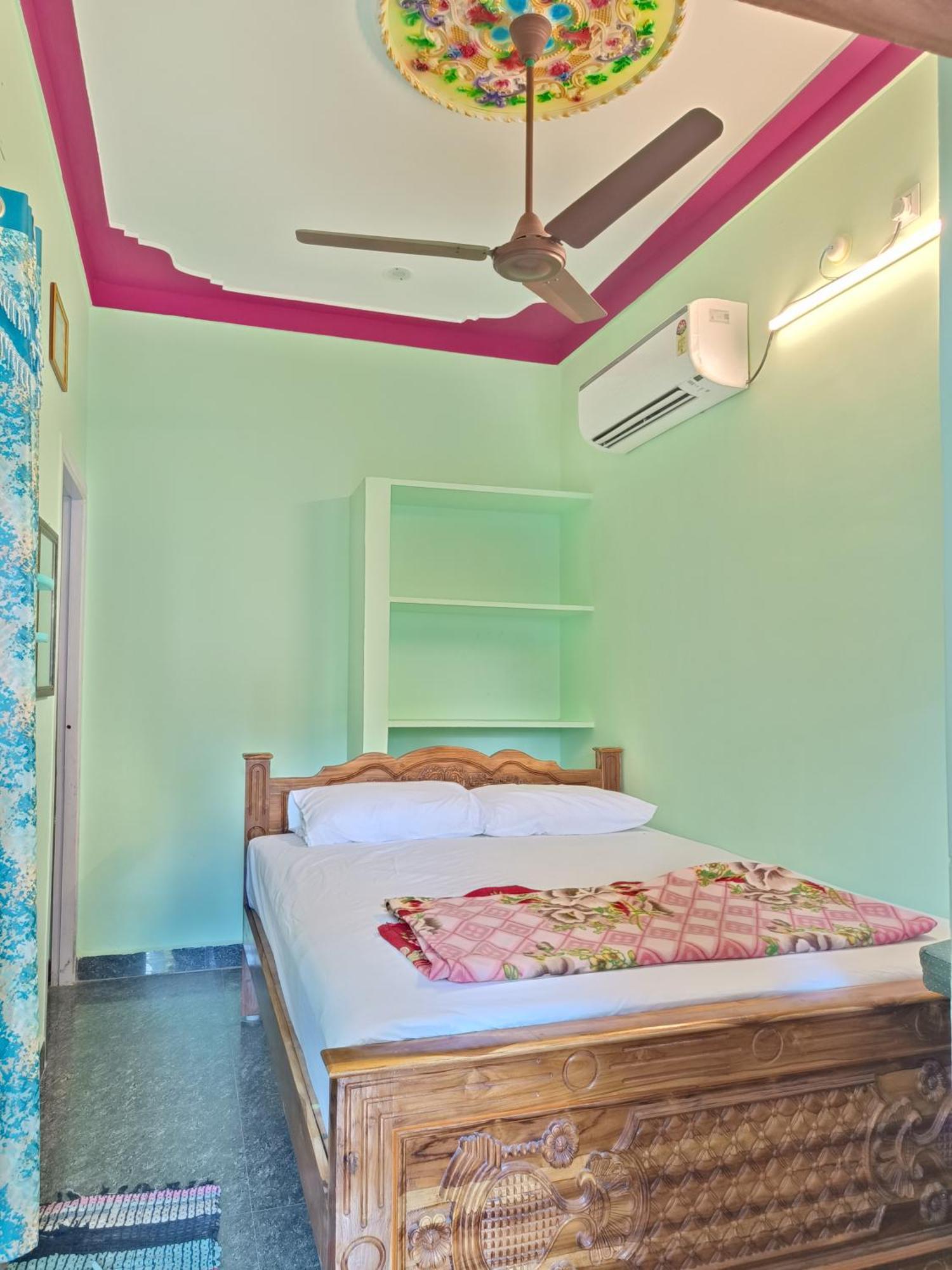 Liya Guest House Tiruvannāmalai Exteriér fotografie