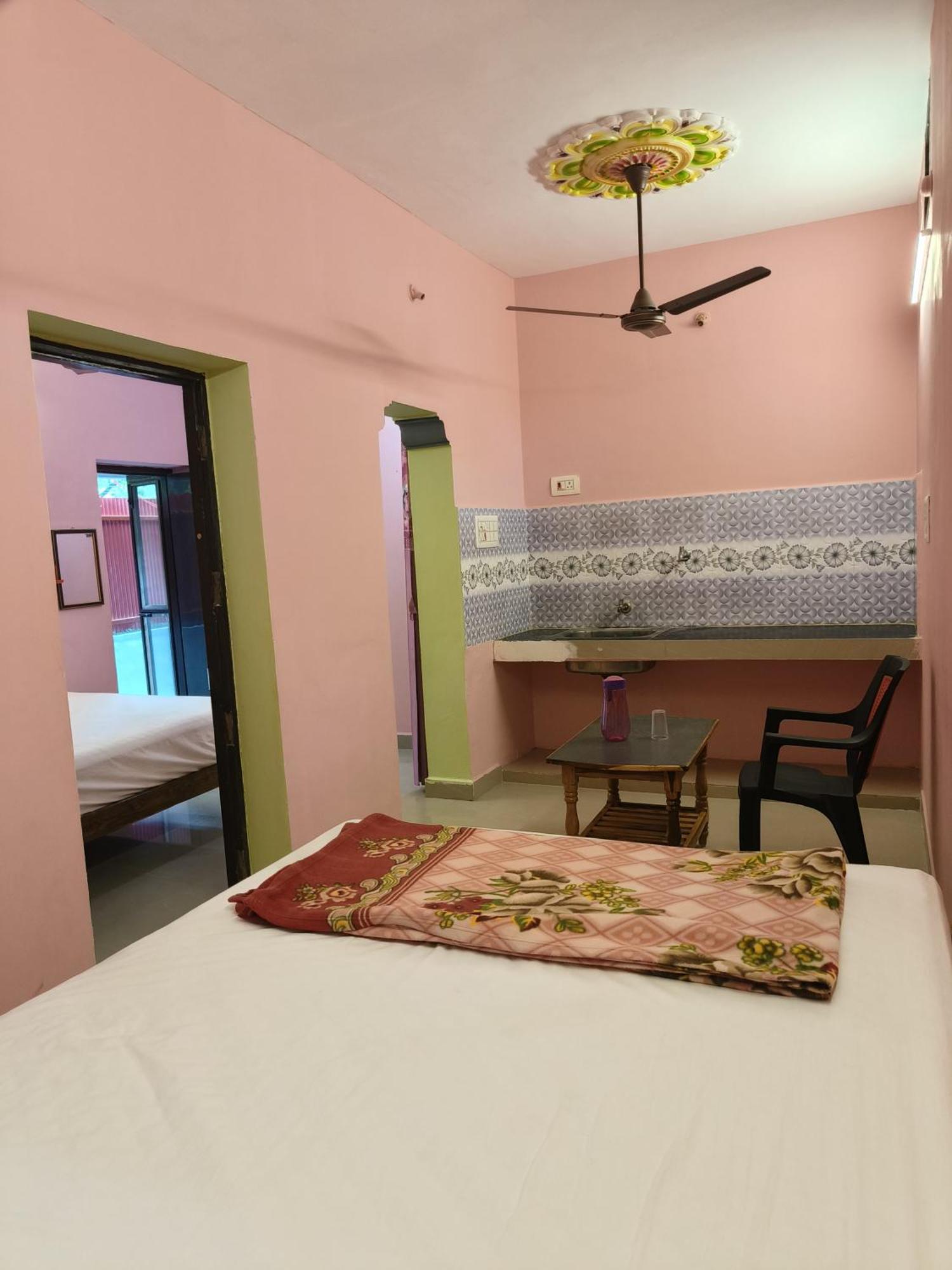 Liya Guest House Tiruvannāmalai Exteriér fotografie